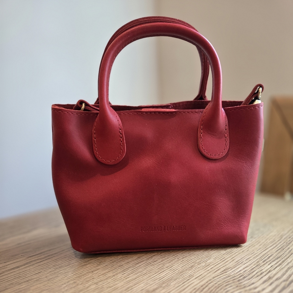 Unused Portland Leather Small Red Floral Handbag - Picture 2 of 4